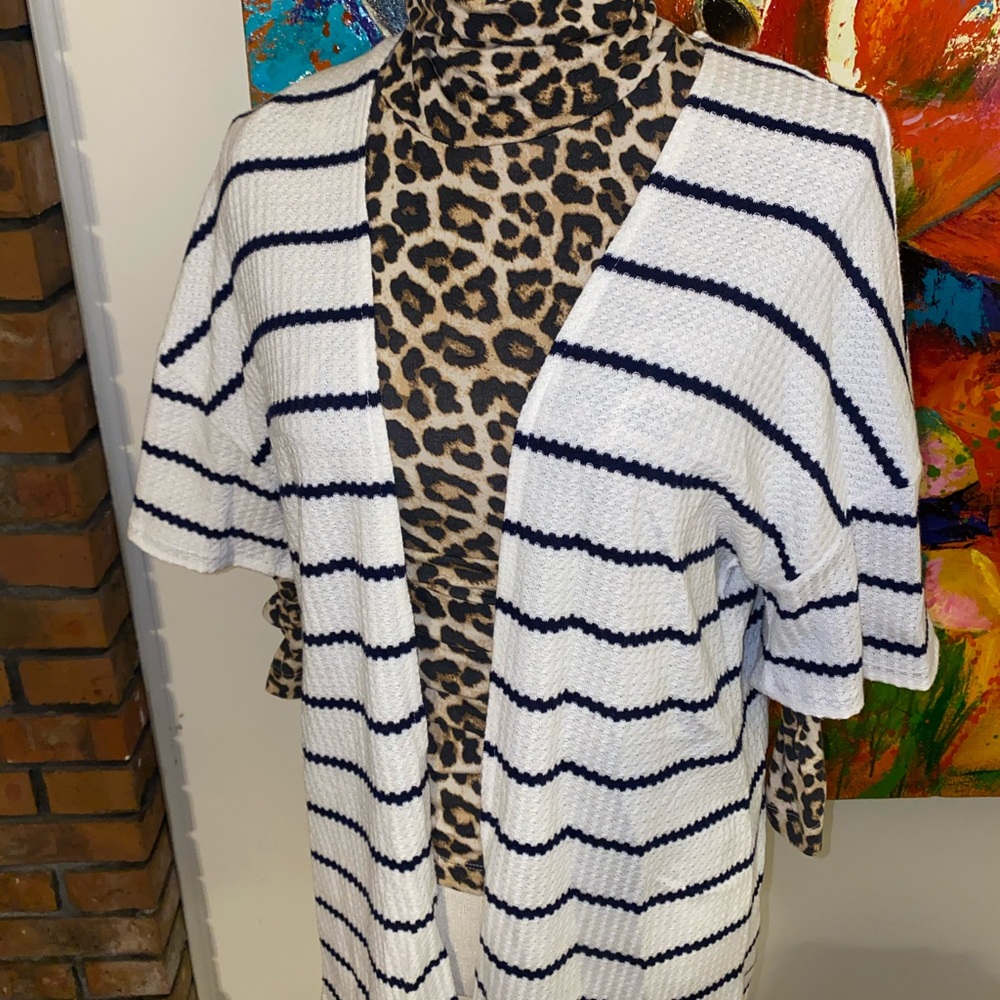 Short sleeve cardigan